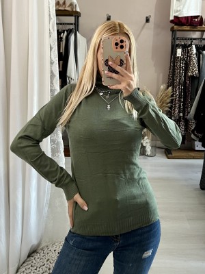 Maglioncino dolcevita verde militare